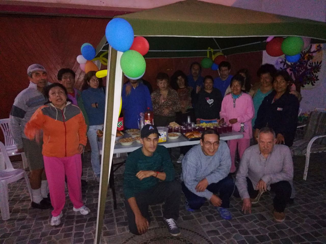 celebramos el día de la primavera con los chicos de la casa