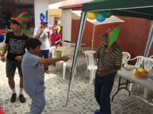 Fiesta de Hora Loca para los chicos de la Casa de reposo