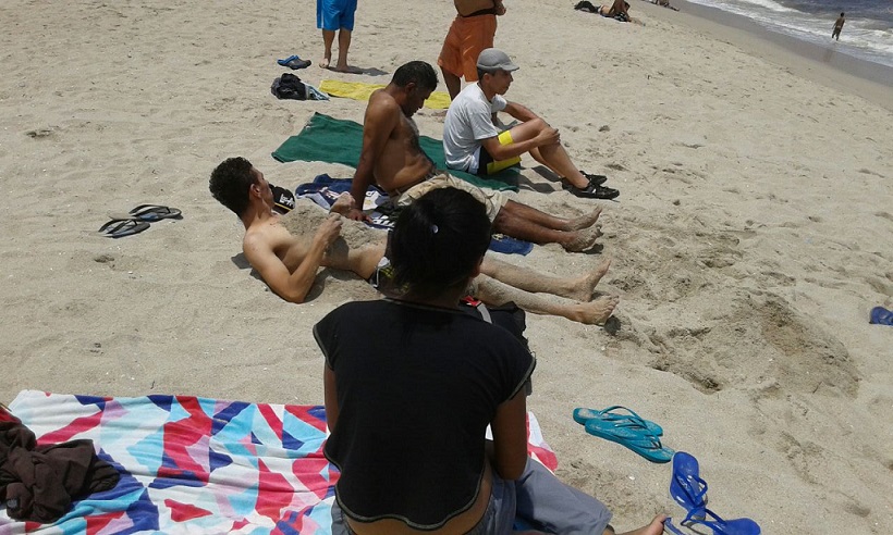 los chicos de la casa de reposo en la playa 2017