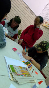 Pintar mejora la capacidad de comunicación de los chicos de la Casa!!, 