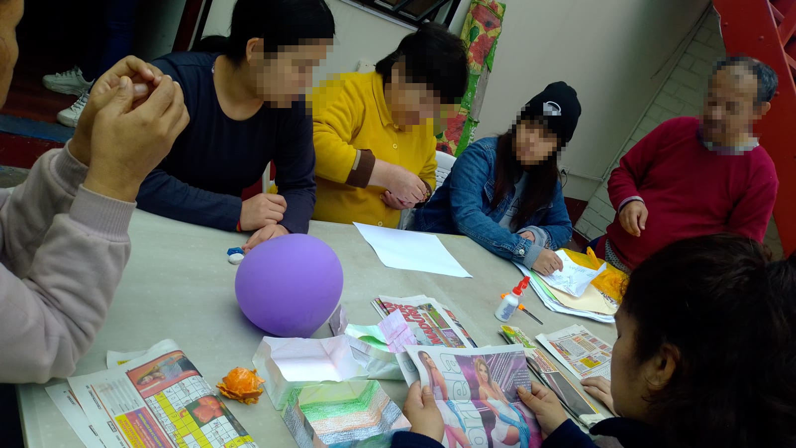 Los chicos de la casa de Reposo pusieron todo su talento pintando, pintado, dibujado