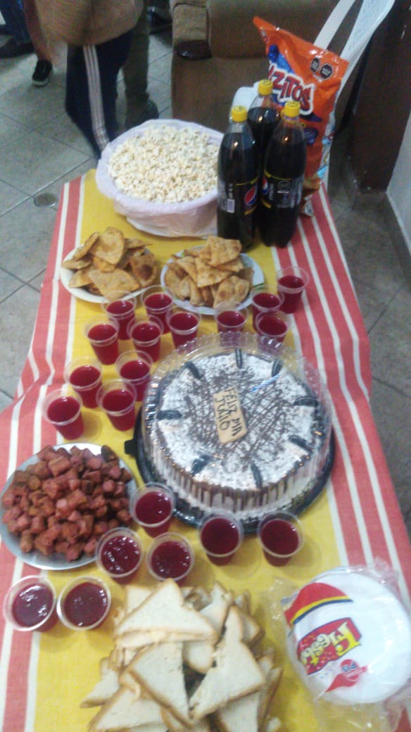 Celebramos el cumpleaños de nuestro querido interno